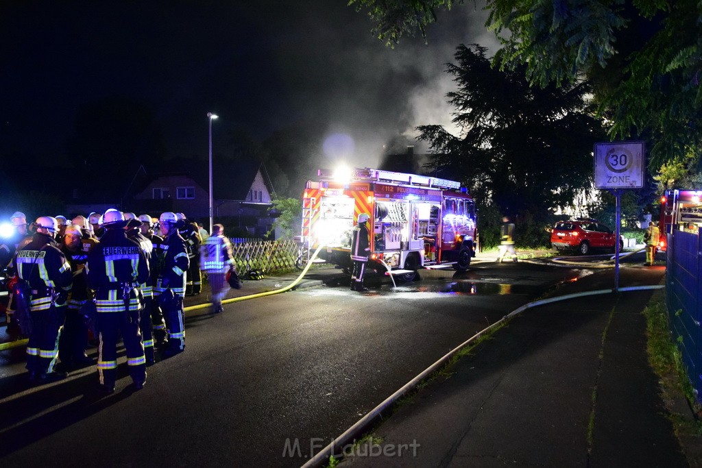 Grossfeuer Einfamilienhaus Siegburg Muehlengrabenstr P0090.JPG - Miklos Laubert